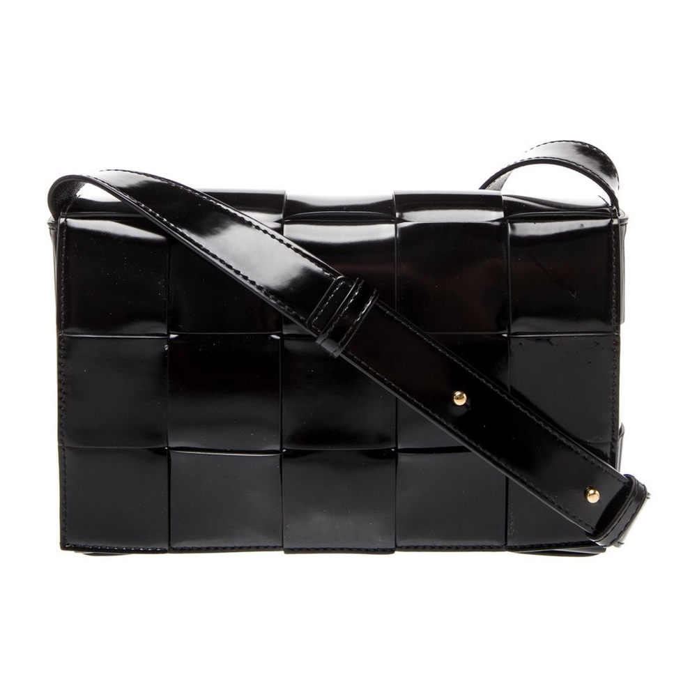 BOTTEGA CASSETTE Spazzolato Intrecciato Crossbody Bag Black patent woven - Picture 14 of 17